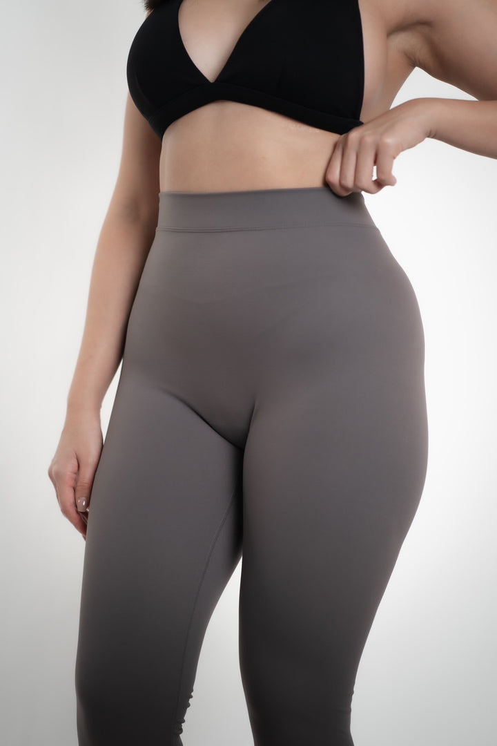 V-CONTOUR LEGGING