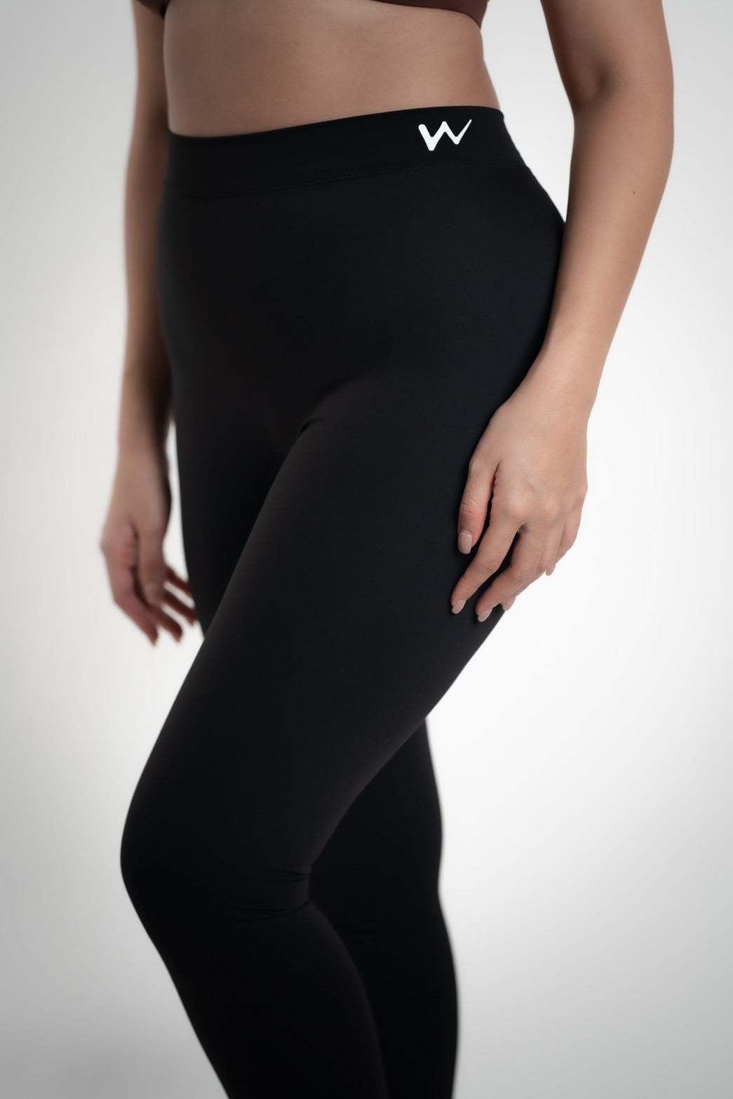 V-CONTOUR LEGGING